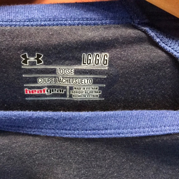 2 MENS UA LOOSE HEAT GEAR T SHIRTS. SIZE LARGE. - Picture 4 of 5